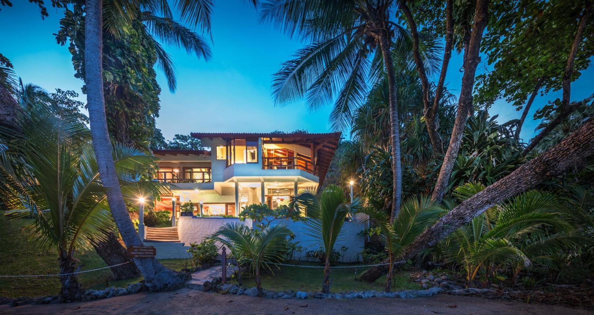 Elegant Costa Rican Villa With Oceanfront Infinity Pool Rio Grande Luaran gambar